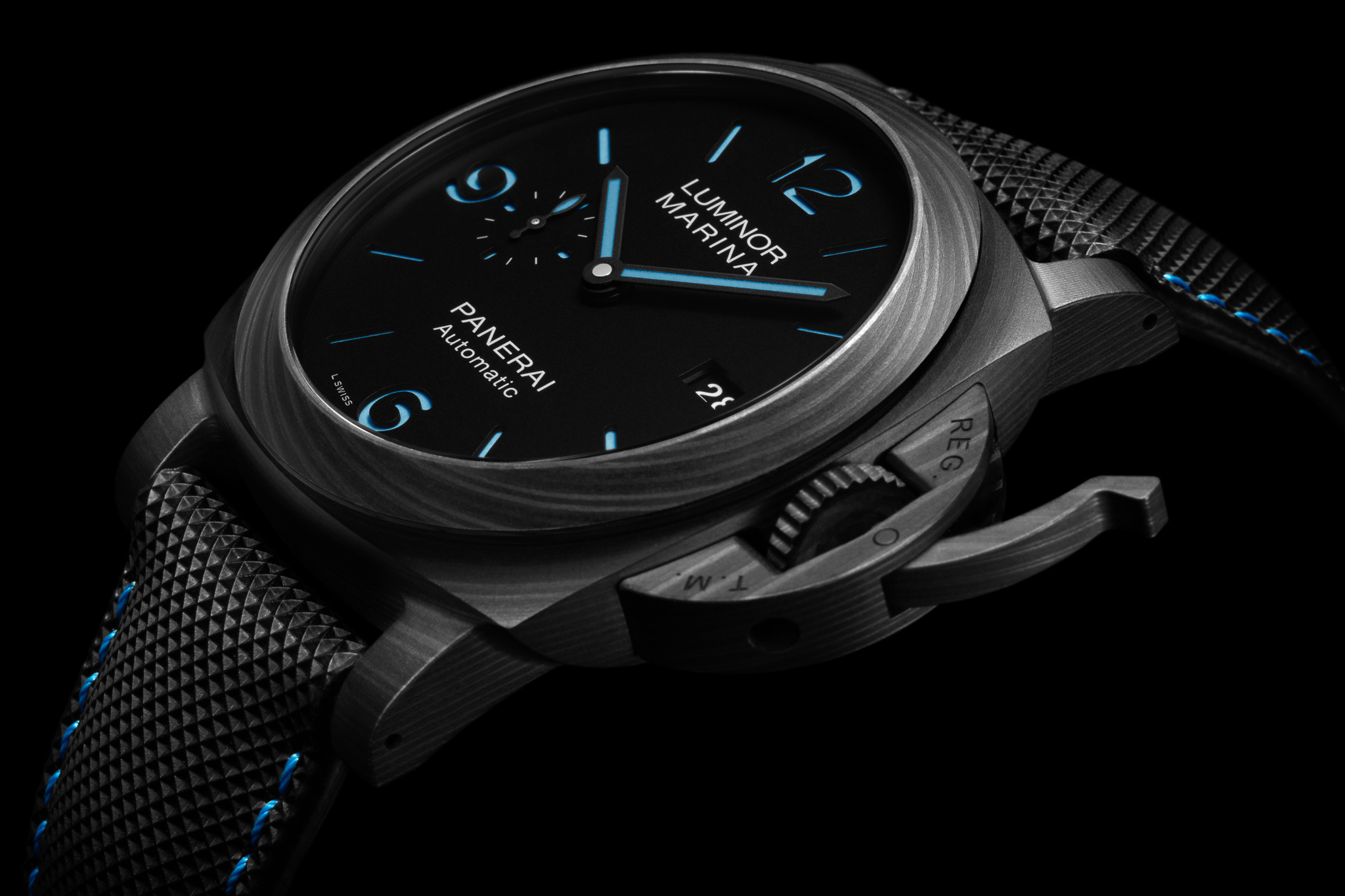 Panerai Luminor Marina Carbotech PAM 1661 First Look First Look 