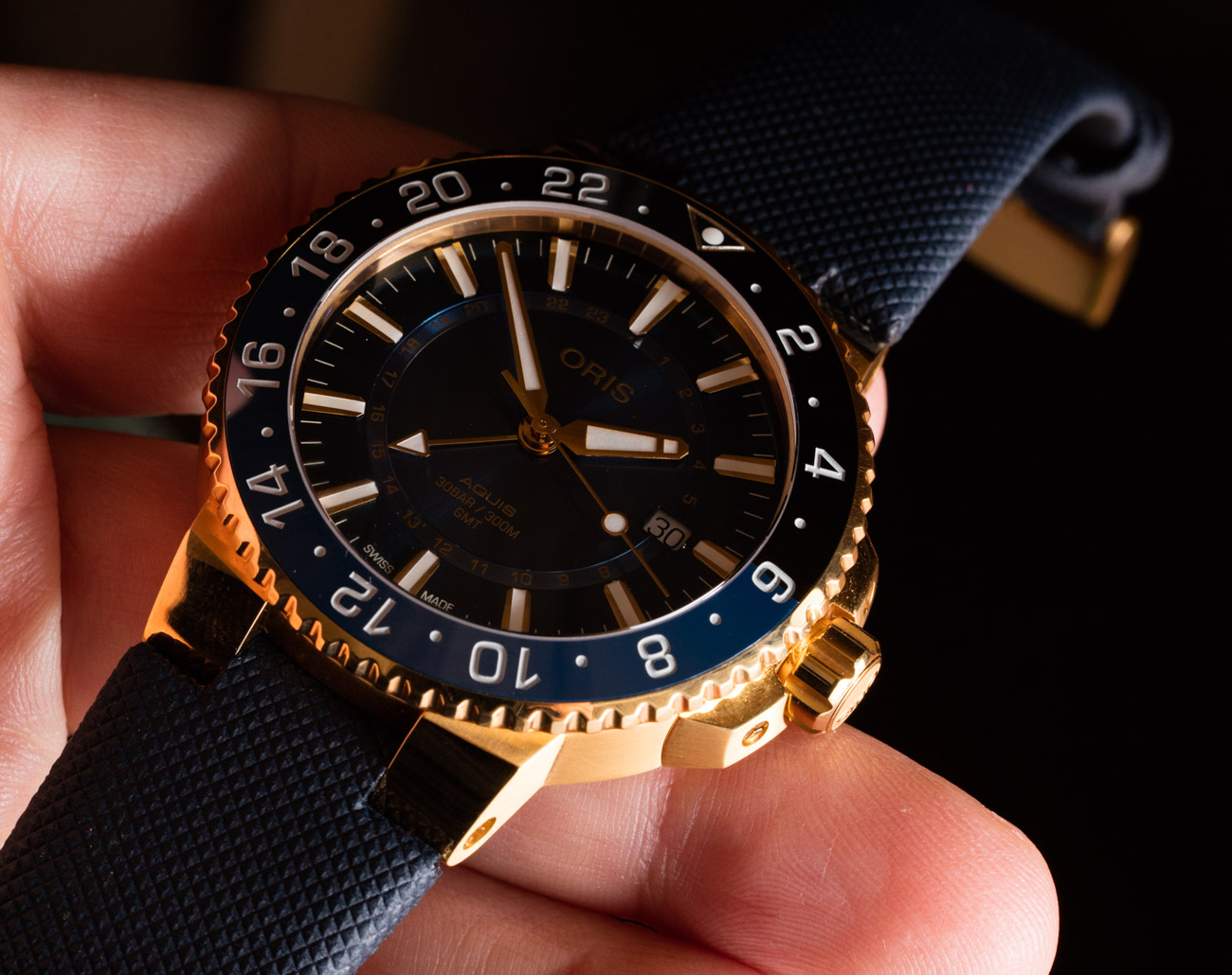 Oris Carysfort Reef Limited-Edition 18k Gold Watch Hands-On Hands-On 