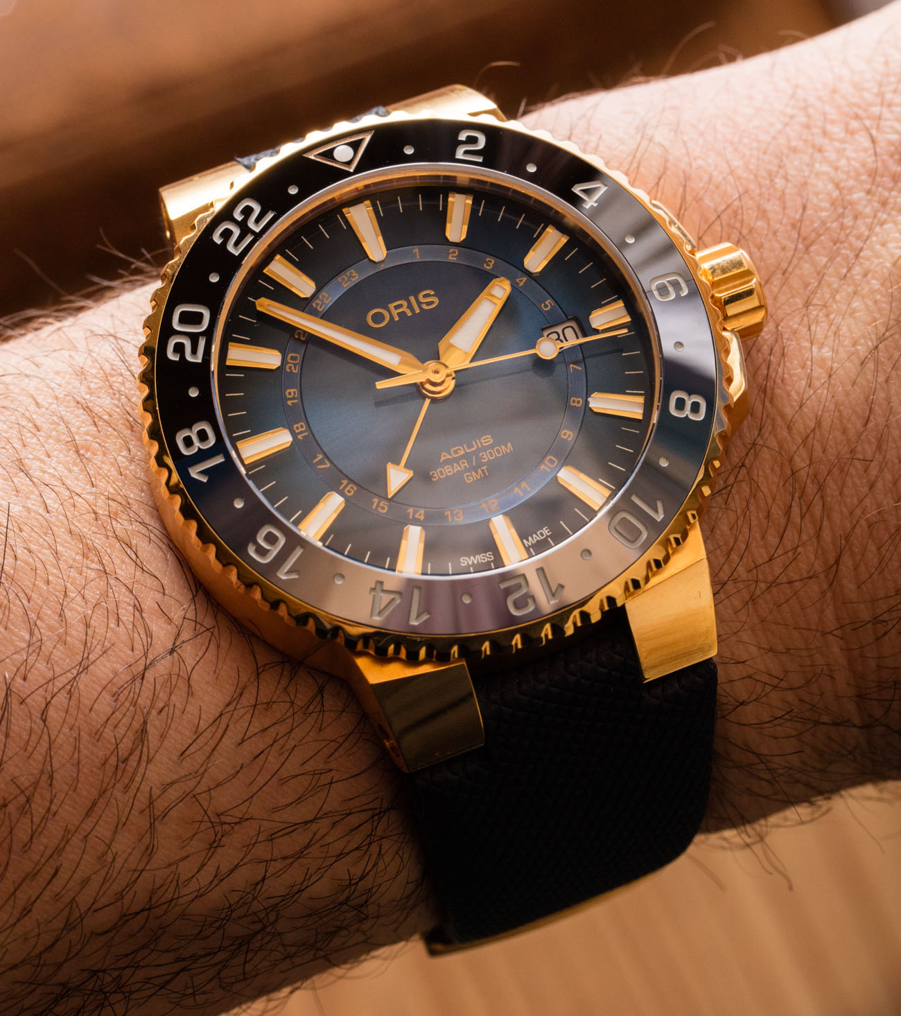 Oris Carysfort Reef Limited-Edition 18k Gold Watch Hands-On Hands-On 