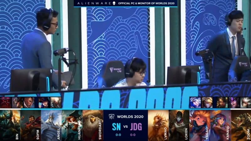 The Suning LoL team on the Worlds 2020 stage before their game against JDG with their game one drafts below
