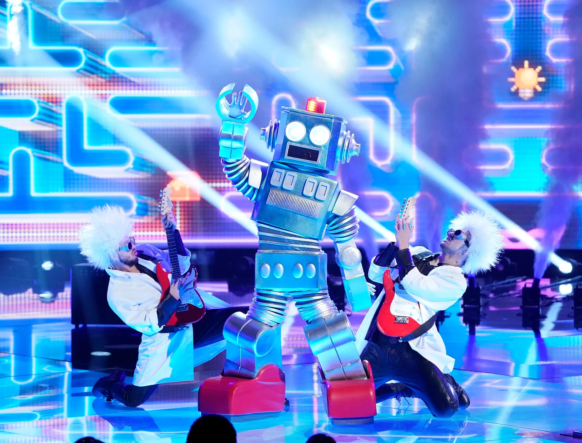 The Robot gives his all.