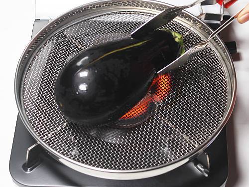 roasting eggplants on direct fire on stovetop