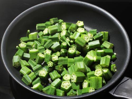 frying okra in a non stick pan