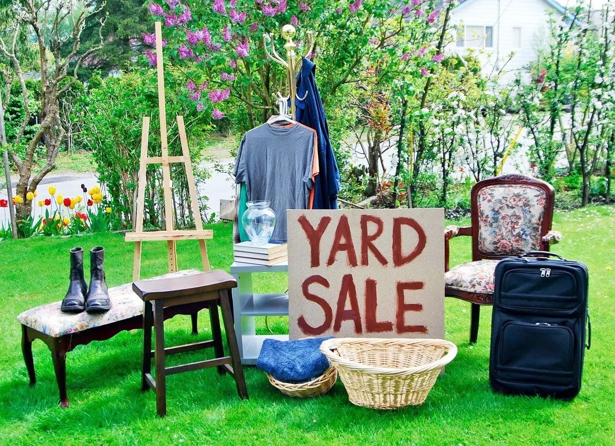 4 Family Yard  Sale