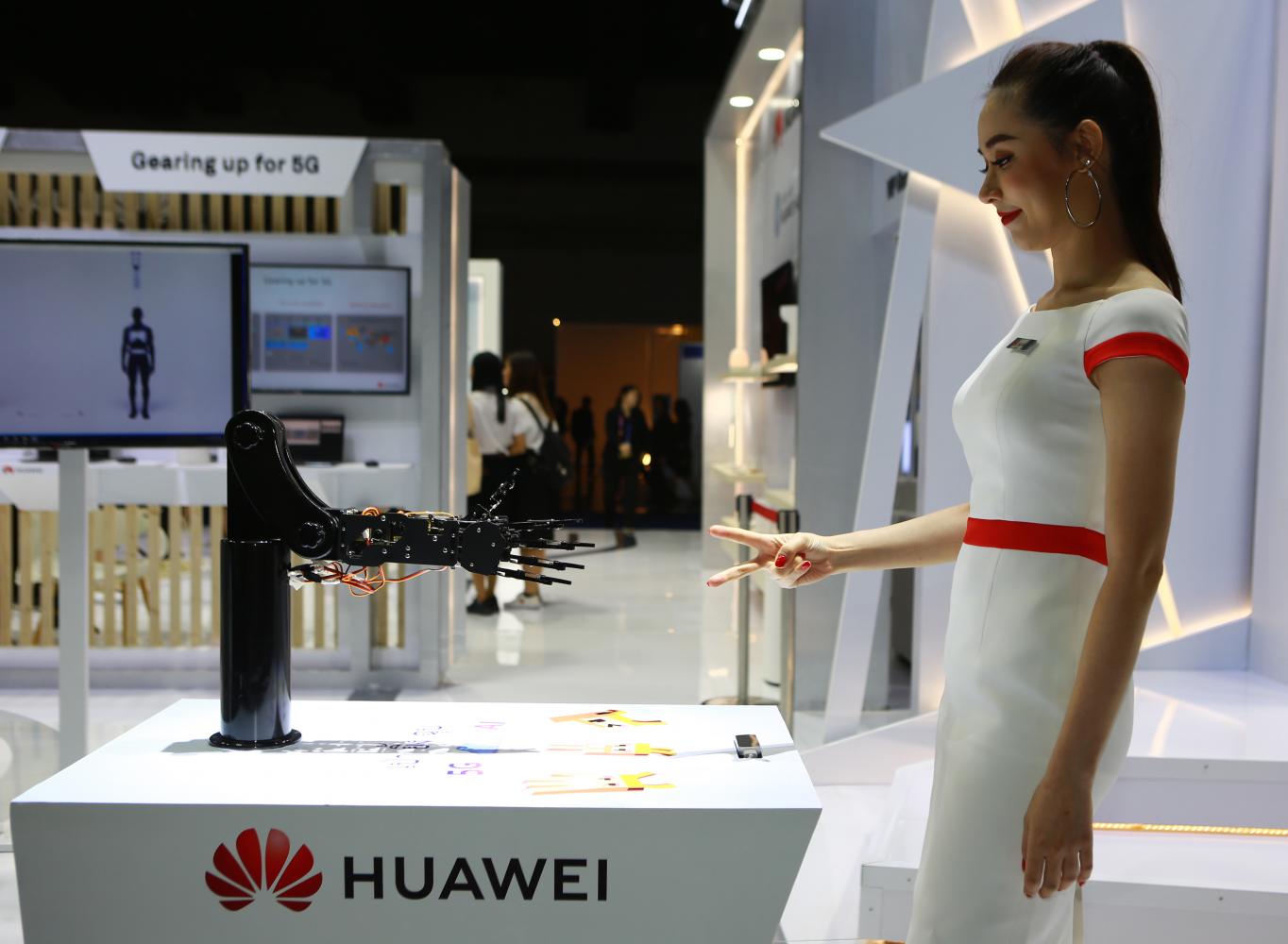 Robotics technology on display at Digital Thailand Big Bang 2019. Forrester Consulting projects spending on RPA will surge to $12 billion by 2023. Somchai Poomlard