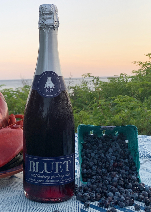 Bluet blueberry sparkling wine