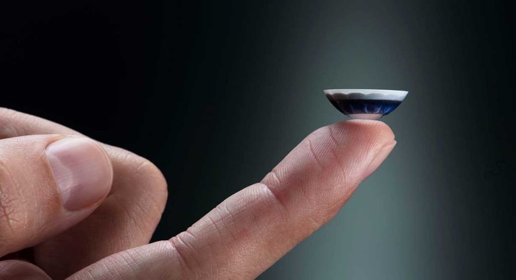 Mojo Vision's smart contact lens